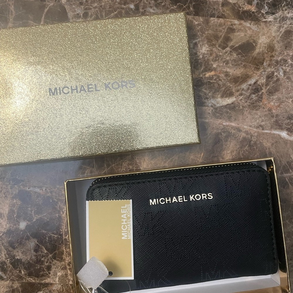 Michael Kors wallet